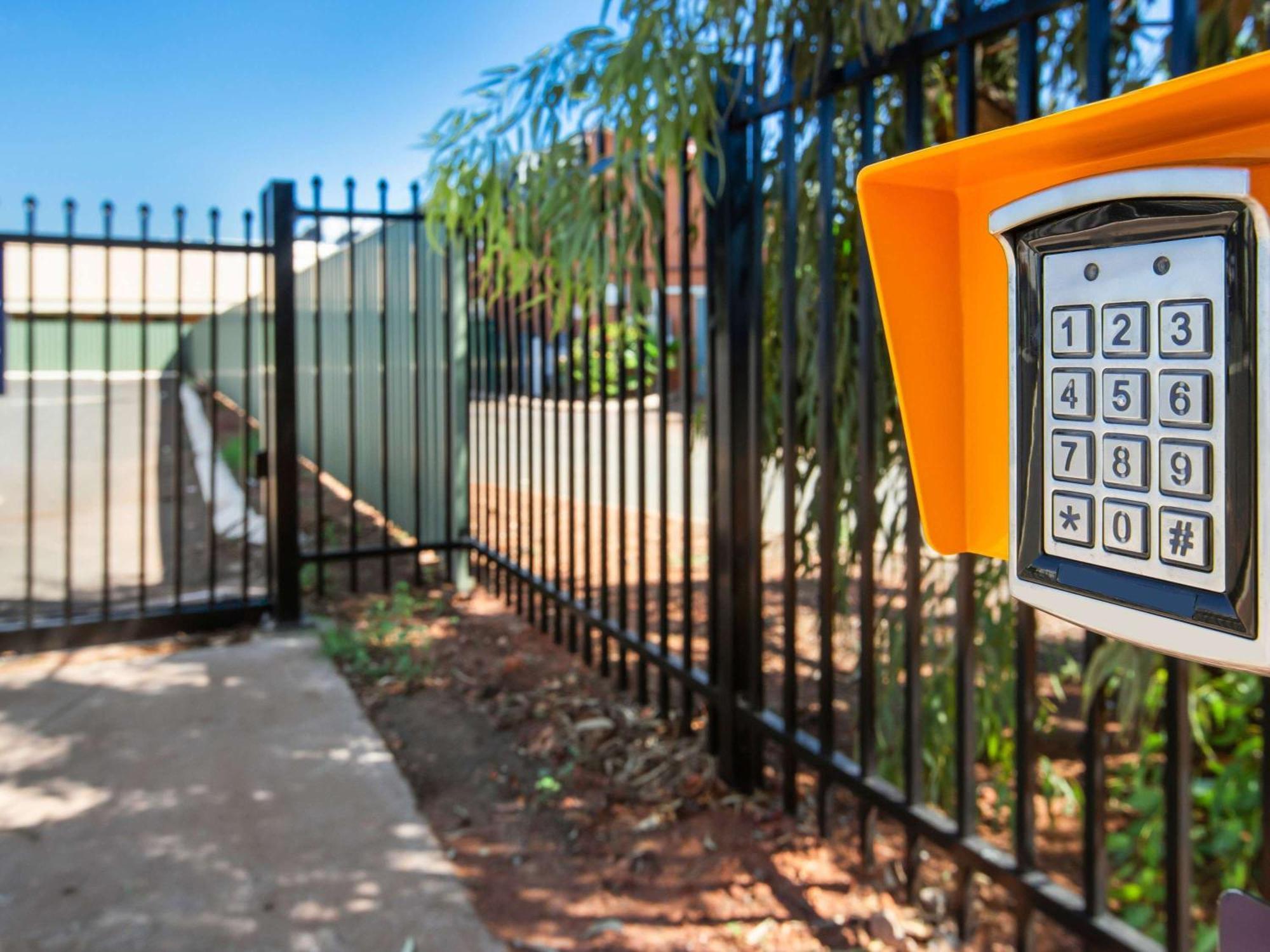 Ibis Styles Karratha Hotel Exterior photo